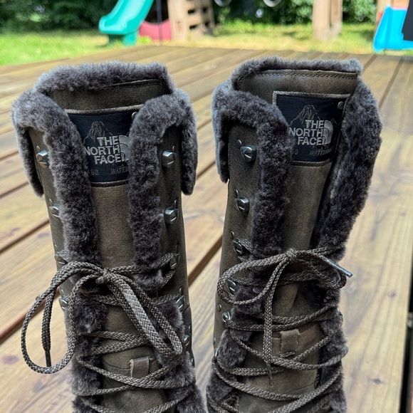 The North Face Brown Faux Fur-Lined Winter Boots - Picture 5 of 6